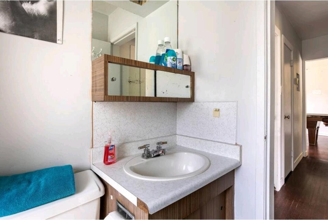 Вилла Vintage - 3 Bed House - North Surrey - Ping-Pong And Pool Table - Tv Cable Экстерьер фото